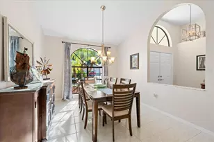 2656 Saddlewood Ln, Palm Harbor, FL 34685 - Photo 6