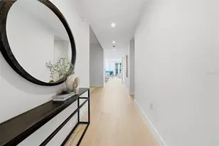301 1st St S, Saint Petersburg, FL 33701 - Photo 4