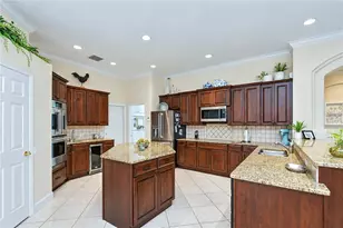 5513 Keeler Oak St, Lithia, FL 33547 - Photo 4