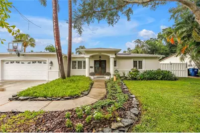 146 Giralda Boulevard NE, Saint Petersburg, FL 33704 - Photo 1