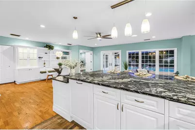 146 Giralda Boulevard NE, Saint Petersburg, FL 33704 - Photo 16