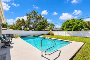 4223 Narvarez Way S, Saint Petersburg, FL 33712 - Photo 2