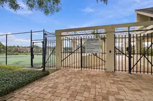 15431 W Pond Woods Dr, Tampa, FL 33618 - Photo 54