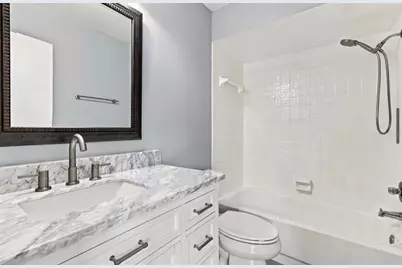 15431 W Pond Woods Drive #15431, Tampa, FL 33618 - Photo 38