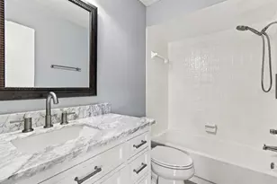 15431 W Pond Woods Dr, Tampa, FL 33618 - Photo 38