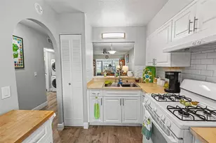 1195 Mission Hills Blvd, Clearwater, FL 33759 - Photo 8