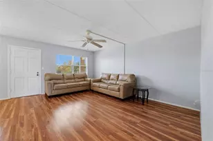 11620 Park Blvd, Seminole, FL 33772 - Photo 8