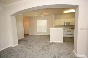 9401 Crescent Loop Cir, Tampa, FL 33619 - Photo 4