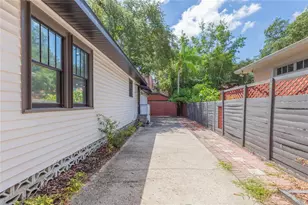 3114 W Hawthorne Rd, Tampa, FL 33611 - Photo 54