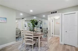 11440 Harbor Way, Largo, FL 33774 - Photo 6