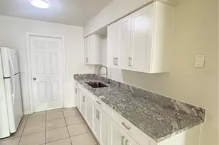 1145 Cherry Ln, Lakeland, FL 33811 - Photo 6