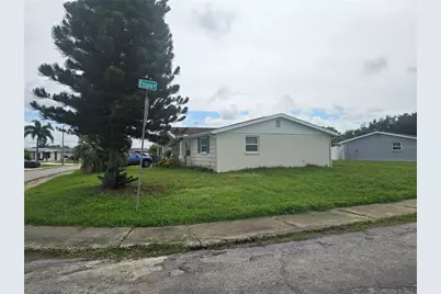 2055 Norfolk Drive, Holiday, FL 34691 - Photo 4
