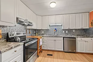 3207 Brewster Dr, Holiday, FL 34690 - Photo 16