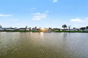 3207 Brewster Dr, Holiday, FL 34690 - Photo 38