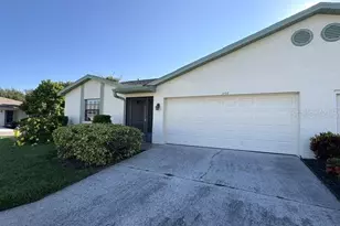 2102 Harringay St, Sun City Center, FL 33573 - Photo 2