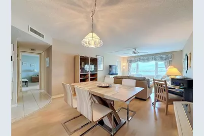 4550 Cove Circle #502, Saint Petersburg, FL 33708 - Photo 8