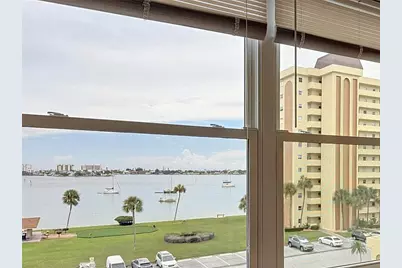 4550 Cove Circle #502, Saint Petersburg, FL 33708 - Photo 2
