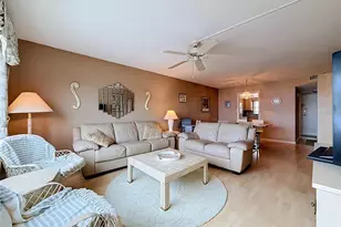 4550 Cove Cir, Saint Petersburg, FL 33708 - Photo 20