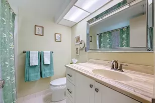4550 Cove Cir, Saint Petersburg, FL 33708 - Photo 32
