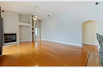 7380 Pebble Beach Lane, Seminole, FL 33777 - Photo 18