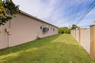 7380 Pebble Beach Ln, Seminole, FL 33777 - Photo 60