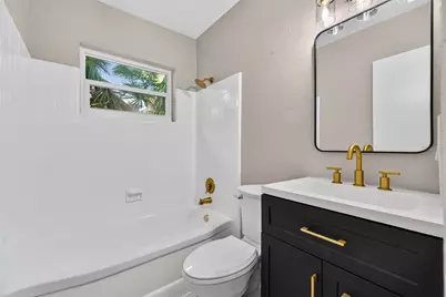 2114 53rd Street S, Gulfport, FL 33707 - Photo 14