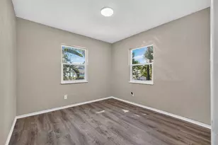 2114 53rd St S, Gulfport, FL 33707 - Photo 12