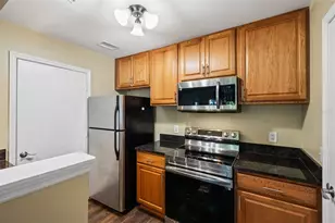 11901 4th Street N, Saint Petersburg, FL 33716 - Photo 12
