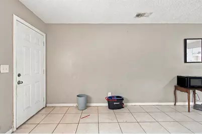 1504 E Poinsettia Avenue, Tampa, FL 33612 - Photo 4
