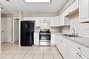 1504 E Poinsettia Ave, Tampa, FL 33612 - Photo 6