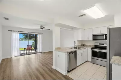 16602 Brigadoon Drive, Tampa, FL 33618 - Photo 8