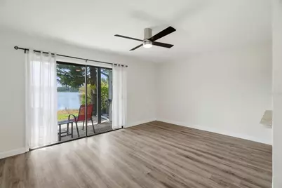 16602 Brigadoon Drive, Tampa, FL 33618 - Photo 12