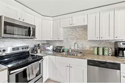 10803 N Oregon Circle, Tampa, FL 33612 - Photo 10