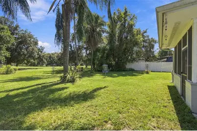 10803 N Oregon Circle, Tampa, FL 33612 - Photo 24