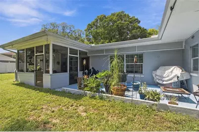 10803 N Oregon Circle, Tampa, FL 33612 - Photo 22