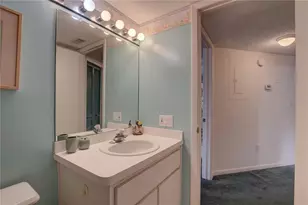 2595 Cyprus Dr, Palm Harbor, FL 34684 - Photo 24