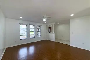 206 SW 33rd St, Cape Coral, FL 33914 - Photo 8