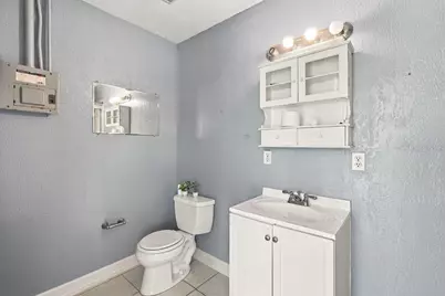 3909 W Powhatan Avenue, Tampa, FL 33614 - Photo 38