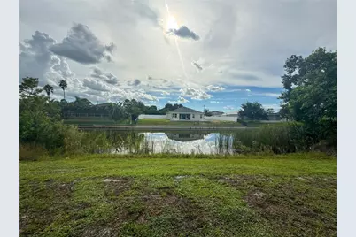 514 NE 5th Place, Cape Coral, FL 33909 - Photo 16