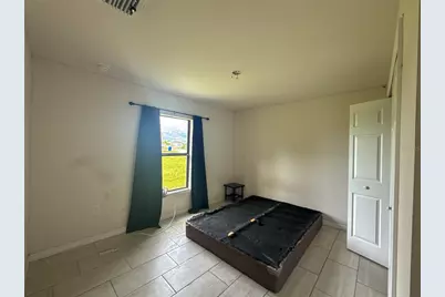514 NE 5th Place, Cape Coral, FL 33909 - Photo 10