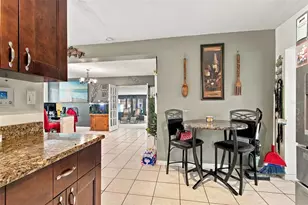 12408 N Blvd, Tampa, FL 33612 - Photo 14