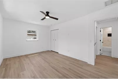 4810 Del Rio Way S, Gulfport, FL 33711 - Photo 16