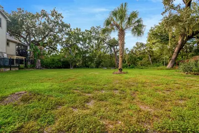 1214 E Park Cir, Tampa, FL 33604 - Photo 6