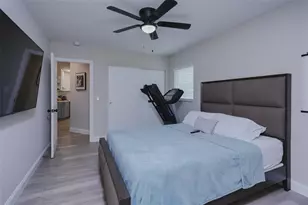 16606 Forest Park Dr, Lutz, FL 33549 - Photo 14