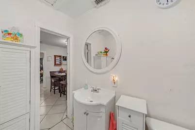 1221 Queen St N, Saint Petersburg, FL 33713 - Photo 22