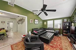 1221 Queen St N, Saint Petersburg, FL 33713 - Photo 8