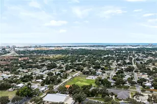 9976 56th Ave N, Saint Petersburg, FL 33708 - Photo 2