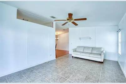 82 Pelican Drive N, Oldsmar, FL 34677 - Photo 2
