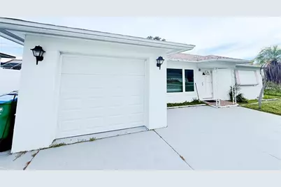 10613 Lake Vista Drive, Seminole, FL 33772 - Photo 1