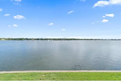 165 Pompano Dr SE, Saint Petersburg, FL 33705 - Photo 4